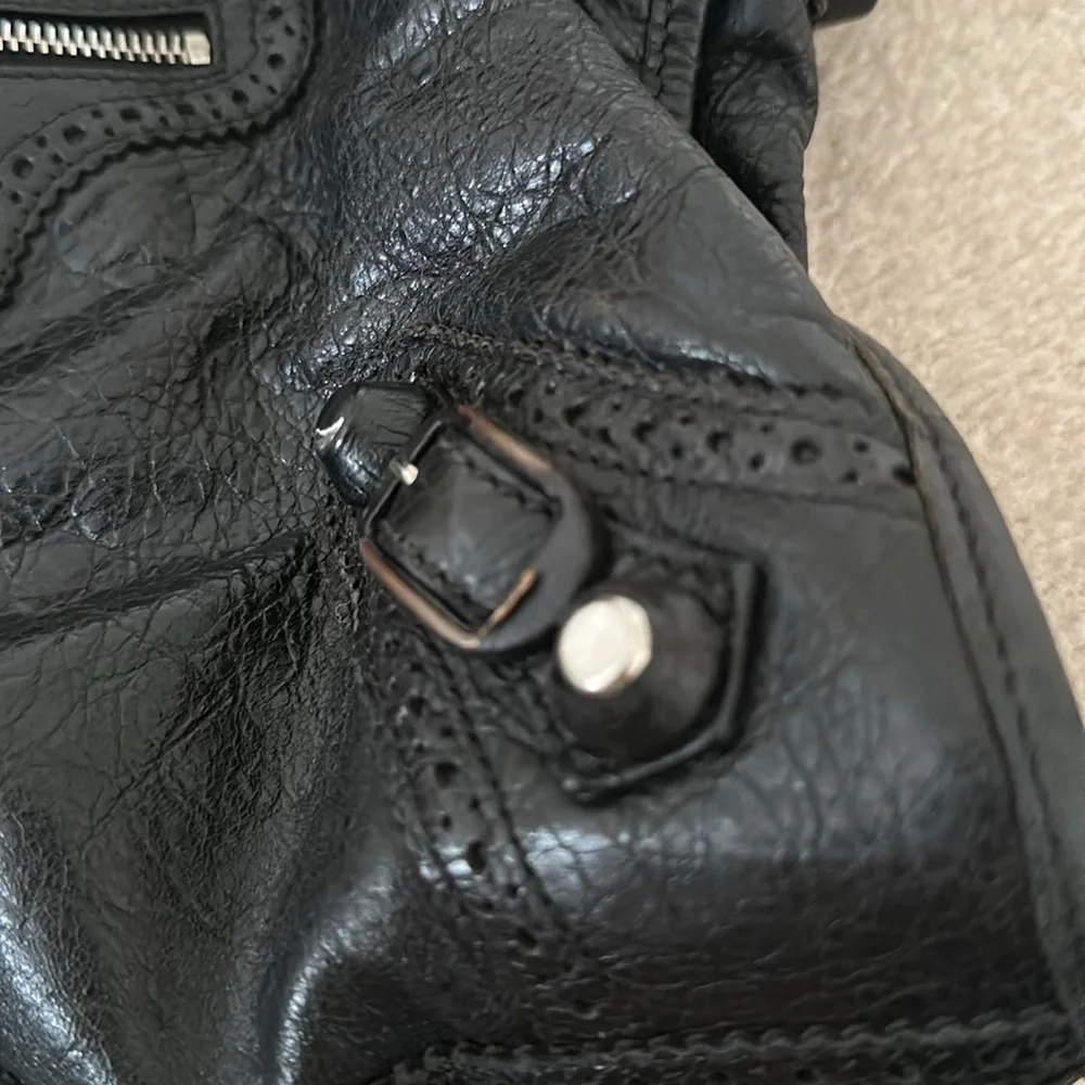Balenciaga Black Satchel with Distressed Leather - Picture 7 of 10